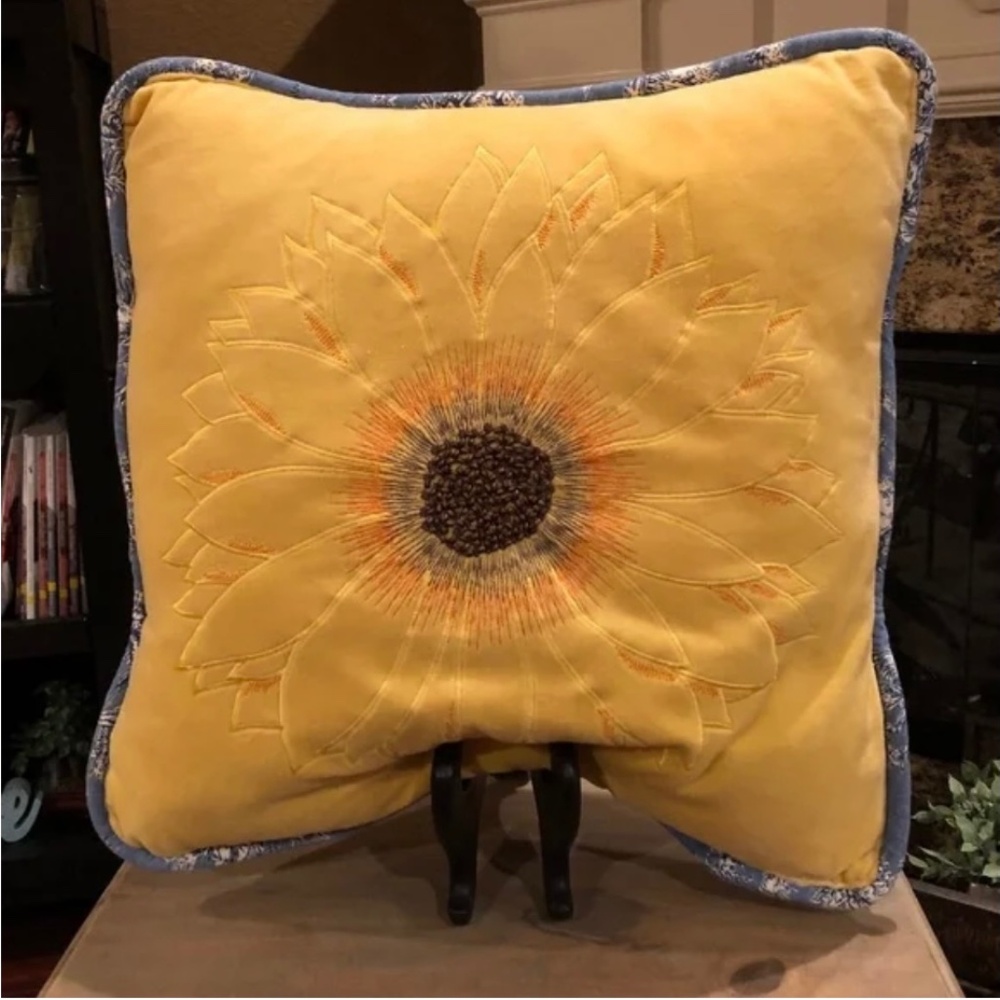 18 x 18 Inch Large Doubler Sided Decorative Pillow